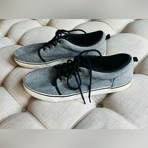 Men’s Gap Shoes Size 11